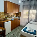 Pelekan And ατηινα 21 Aparthotel 3*